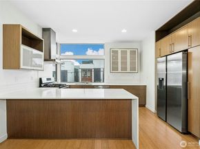 2114 E James Street, Seattle WA 98122