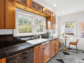 114 Queen Anne Drive, Seattle WA 98109