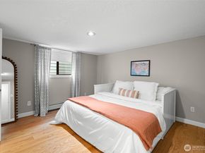 114 Queen Anne Drive, Seattle WA 98109