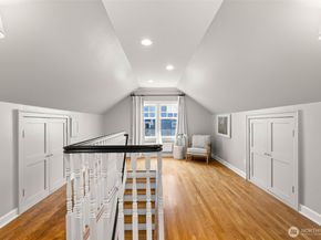 114 Queen Anne Drive, Seattle WA 98109