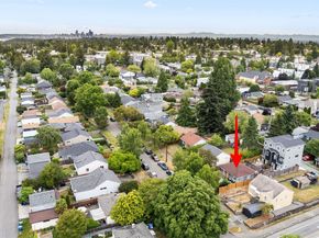 9456 21st Avenue SW C, Seattle WA 98106