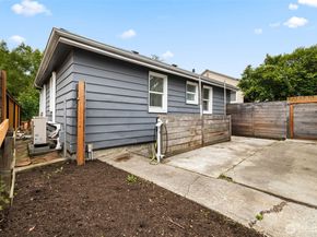 9456 21st Avenue SW C, Seattle WA 98106