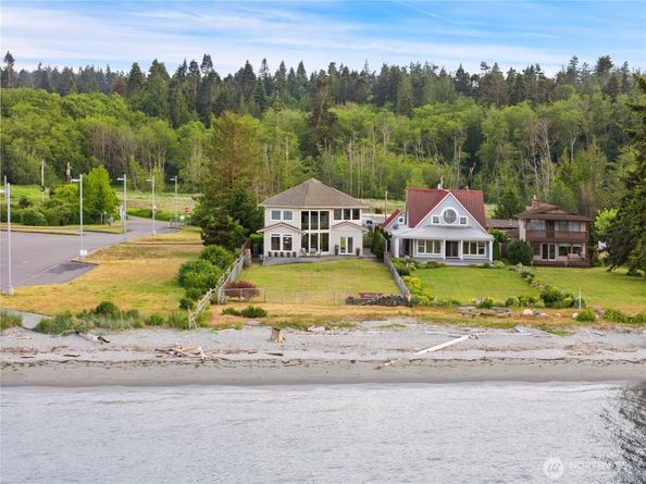 8668 NE Point No Point Road, Hansville WA 98340