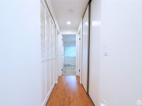 725 141st Place NE 4, Bellevue WA 98007