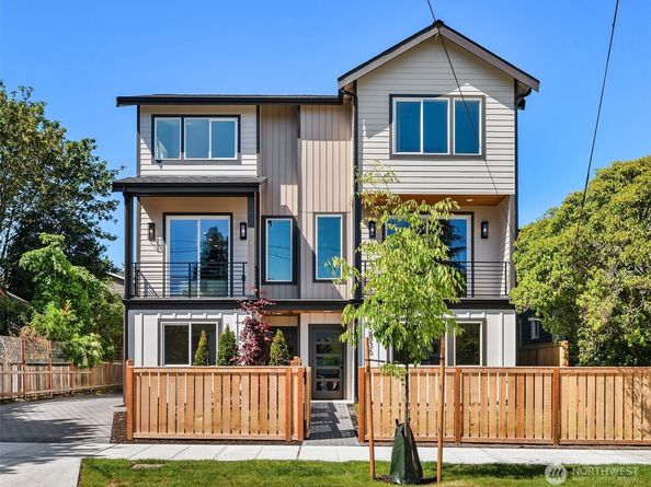 2836 NW 73rd Street B, Seattle WA 98117