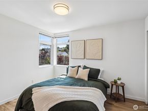 3913 SW Hudson Street, Seattle WA 98116
