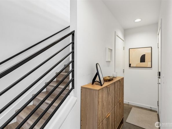 3913 SW Hudson Street, Seattle WA 98116