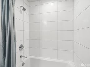 3913 SW Hudson Street, Seattle WA 98116