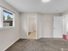 24415 14th Avenue S, Des Moines WA 98198
