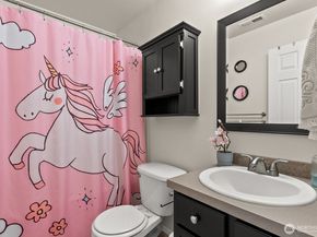 25220 104th Avenue SE 9, Kent WA 98030