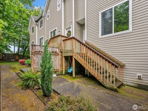 25220 104th Avenue SE 9, Kent WA 98030
