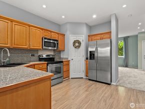 25220 104th Avenue SE 9, Kent WA 98030