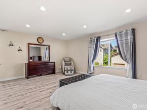 10184 225th Terrace NE, Redmond WA 98053