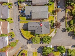 10184 225th Terrace NE, Redmond WA 98053