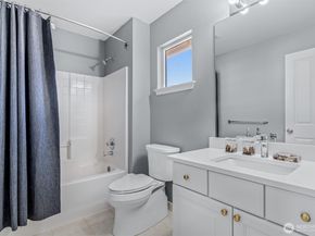 10184 225th Terrace NE, Redmond WA 98053
