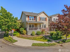 10184 225th Terrace NE, Redmond WA 98053
