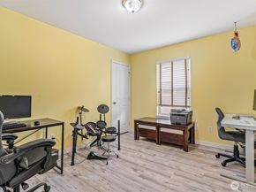 10184 225th Terrace NE, Redmond WA 98053