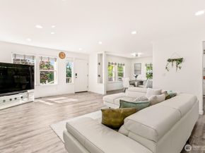 10184 225th Terrace NE, Redmond WA 98053