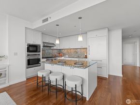 500 106th Avenue NE 3815, Bellevue WA 98004