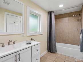 8609 55th Avenue S, Seattle WA 98118