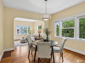 8609 55th Avenue S, Seattle WA 98118