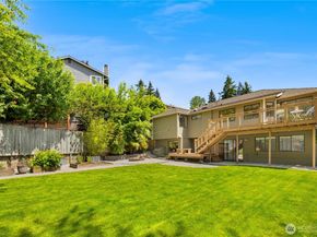 14821 104th Avenue NE, Bothell WA 98011