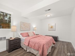 14821 104th Avenue NE, Bothell WA 98011