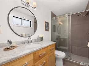 14821 104th Avenue NE, Bothell WA 98011