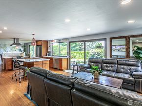 29902 2nd Place SW, Federal Way WA 98023