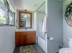 29902 2nd Place SW, Federal Way WA 98023