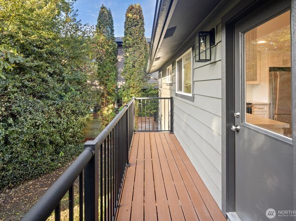 845 Kirkland Way, Kirkland WA 98033