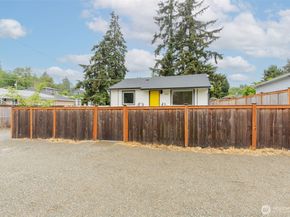 1420 S 129th Street, Burien WA 98168