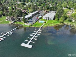 4214 W Lake Sammamish Parkway NE 202, Redmond WA 98052