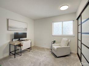 4214 W Lake Sammamish Parkway NE 202, Redmond WA 98052