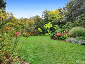 5126 S Garden Loop Road 11, Seattle WA 98118