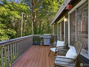 5126 S Garden Loop Road 11, Seattle WA 98118
