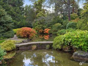 5126 S Garden Loop Road 11, Seattle WA 98118