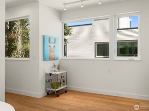 534 W Barrett Street, Seattle WA 98119