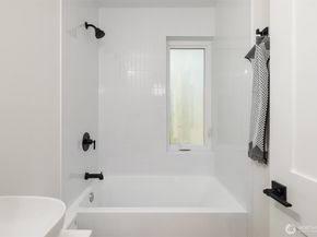 534 W Barrett Street, Seattle WA 98119