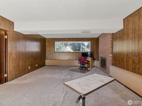 18925 49th Place W, Lynnwood WA 98036