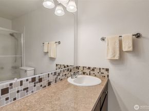 18925 49th Place W, Lynnwood WA 98036