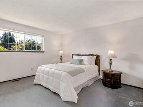 18925 49th Place W, Lynnwood WA 98036