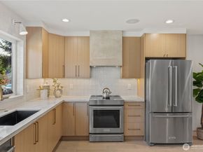 6315 9th Avenue NW, Seattle WA 98107