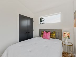 6315 9th Avenue NW, Seattle WA 98107