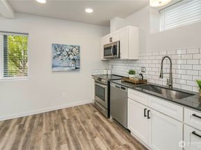 1529 Sturgus Avenue S, Seattle WA 98144