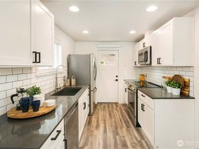 1529 Sturgus Avenue S, Seattle WA 98144