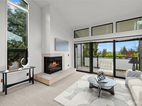 11226 NE 68th Street E, Kirkland WA 98033