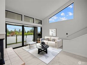 11226 NE 68th Street E, Kirkland WA 98033