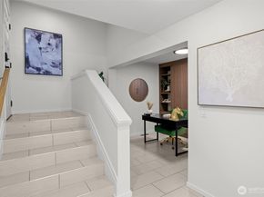 17498 NE 40th Place I1, Redmond WA 98052