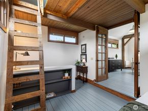 4710 New Sweden Avenue NE, Bainbridge Island WA 98110